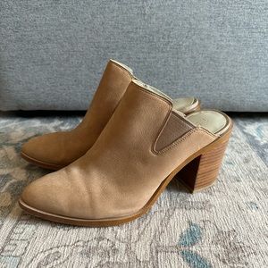 1.State Heeled Slide-on clogs